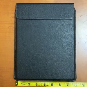 Xtreme Mac Sleeve for iPad - Thumbnail 3